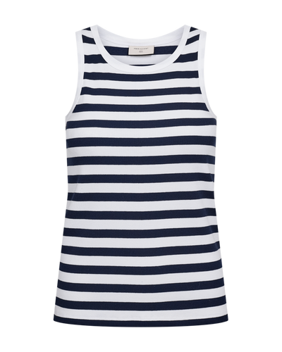 Freequent Effy Top brilliant white w. navy blazer