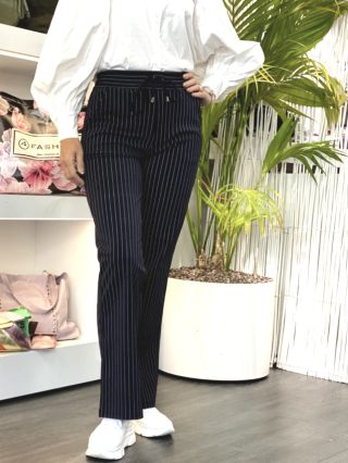 Mi Piace Travelbroek Recht Dikkere Kwaliteit 202136 black pinstripe