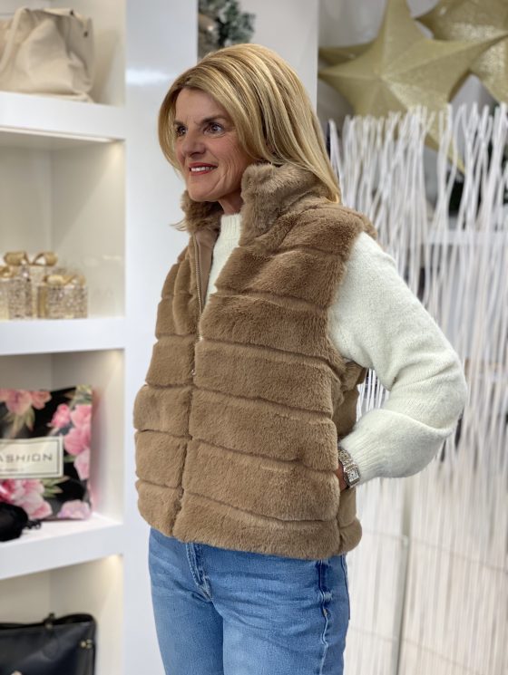 Faux Fur Bodywarmer camel