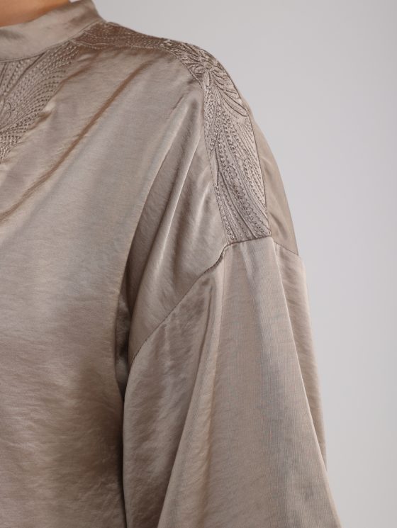 Nukus Nina Top Silky dark sand - Afbeelding 5