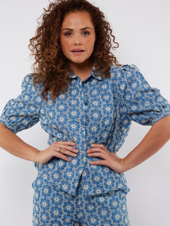 C&S Sevilla Blouse denim mid blue - Afbeelding 2