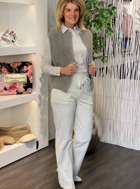 Mi Piace Travelstof Zachte fluffy Gilet 202468 taupe