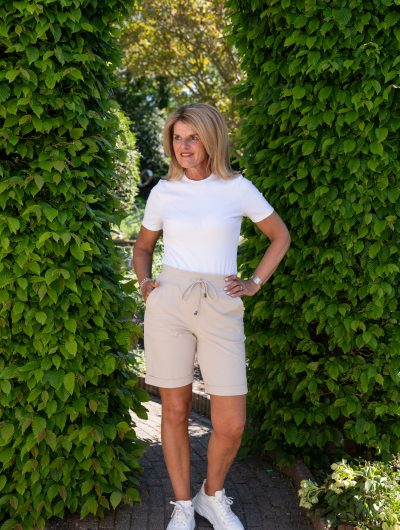 Mi Piace Travelstof Bermuda korte Broek beige 202589