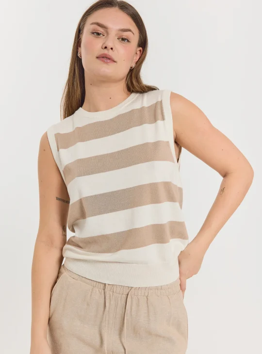 Freequent Pixie Top star off white w. simply taupe