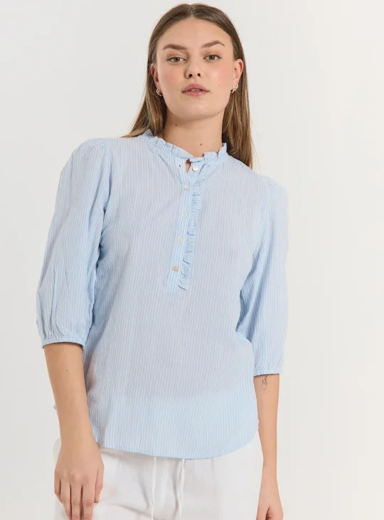 Freequent Rolly Blouse chambray blue w. star off white