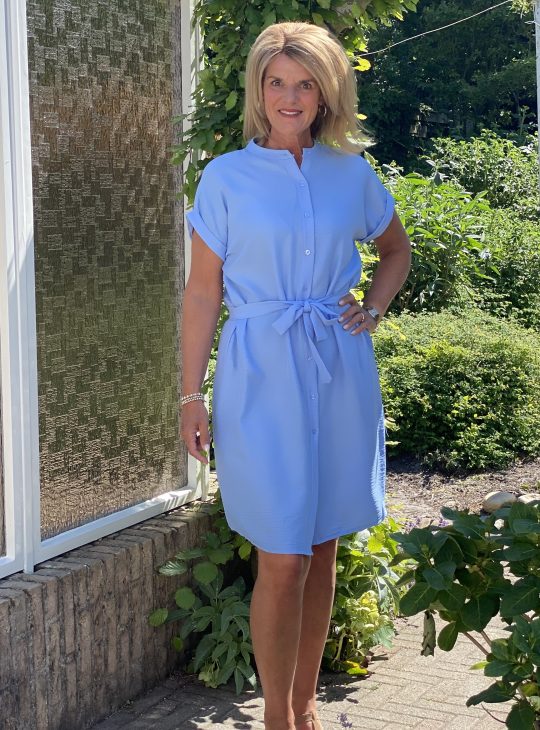Azzurro Doorknoopjurk 5549 lichtblauw