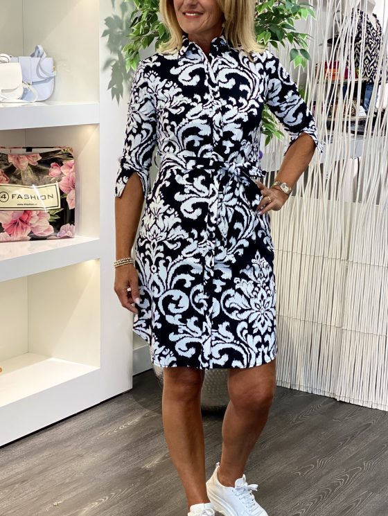 Mi Piace Travelstof Jurk zwart offwhite ornament print 202092 - Afbeelding 2