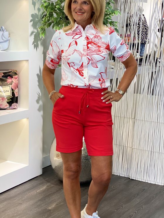 Mi Piace Travelstof Blouse Korte Mouw offwhite rood line flower print 202270 - Afbeelding 2