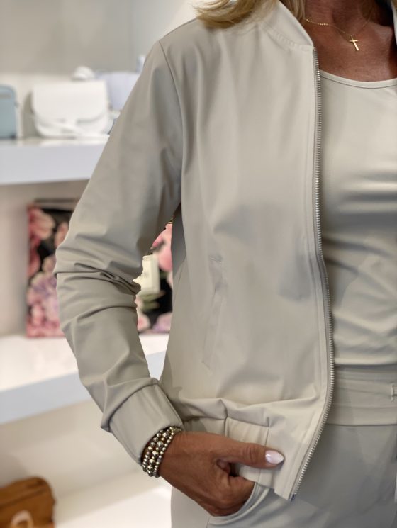 Mi Piace Travelstof Bomber Jack beige 202463 - Afbeelding 3