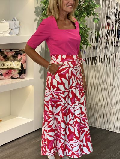 Mi Piace Travelstof Rok rood offwhite flower print 202123