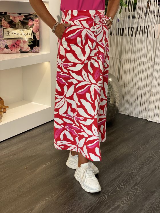 Mi Piace Travelstof Rok rood offwhite flower print 202123 - Afbeelding 3