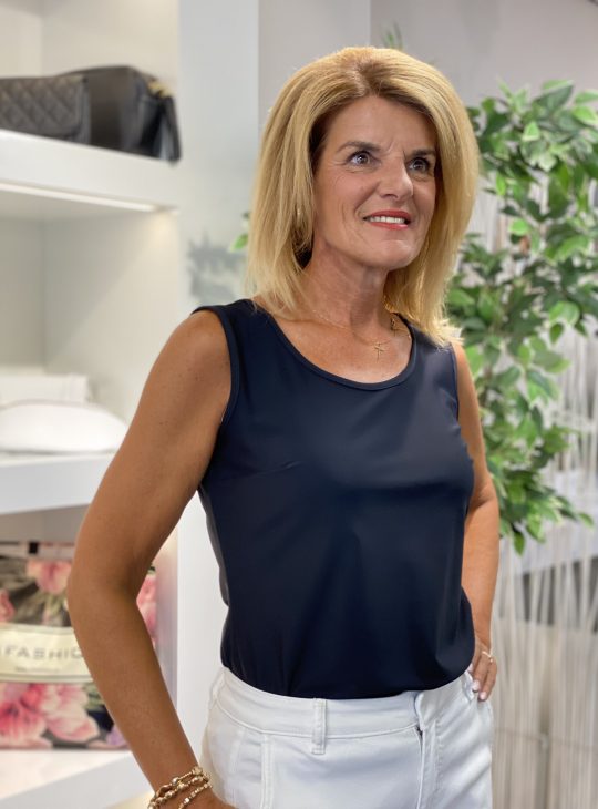 Angelle Milan Travelstof Mouwloze Top 1654 zwart