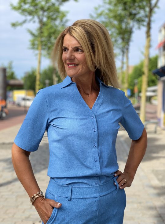 Mi Piace Travelstof Blouse Korte Mouw light blue denim print 202603