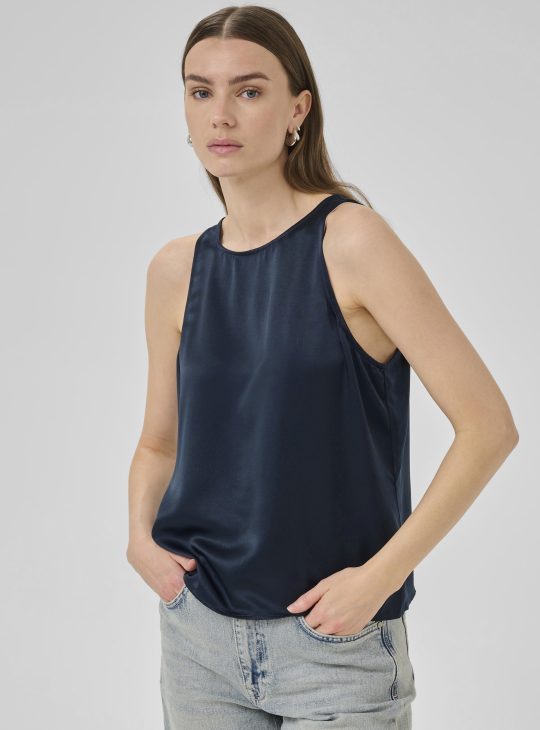 My Essential Wardrobe EstelleMW Top after midnight