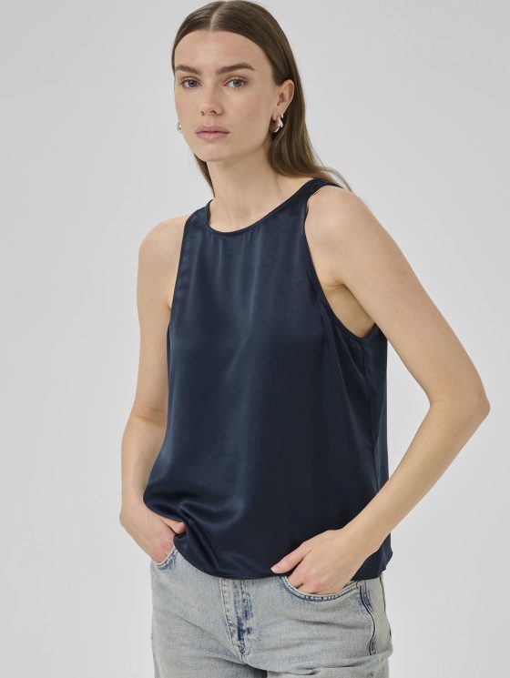 My Essential Wardrobe EstelleMW Top after midnight