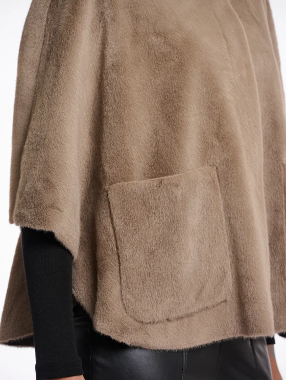 Rino & Pelle Dewi Faux Fur Cape toffee - Afbeelding 3