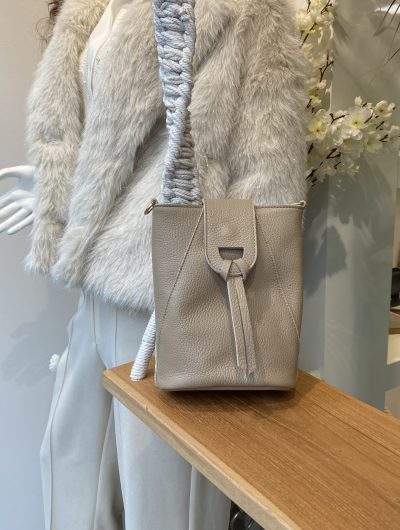 Kendra Tas Classic Grain Beige T284