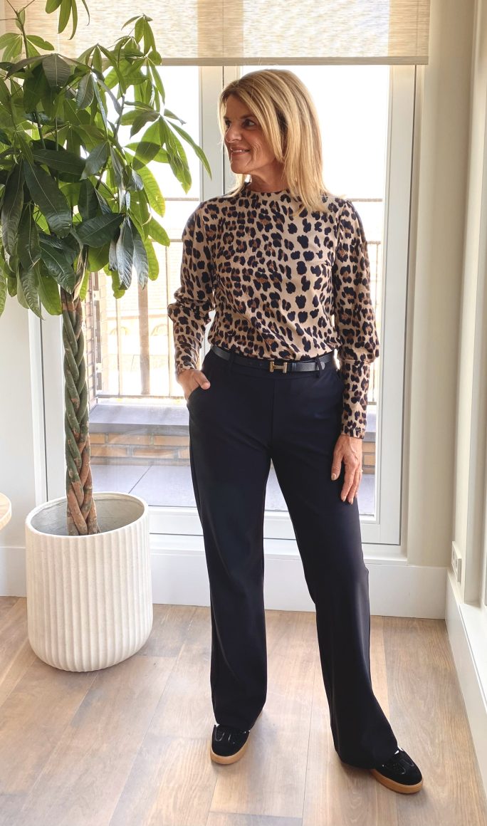 Mi Piace Travelstof Puff Sleeve Top 202737 leopard print latte - Afbeelding 3