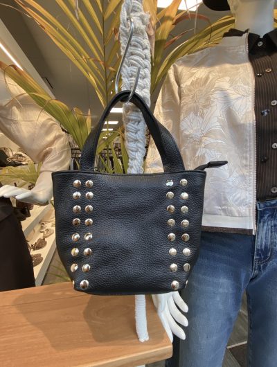 Skye Handtas Leer Studs Zwart/Goud T356