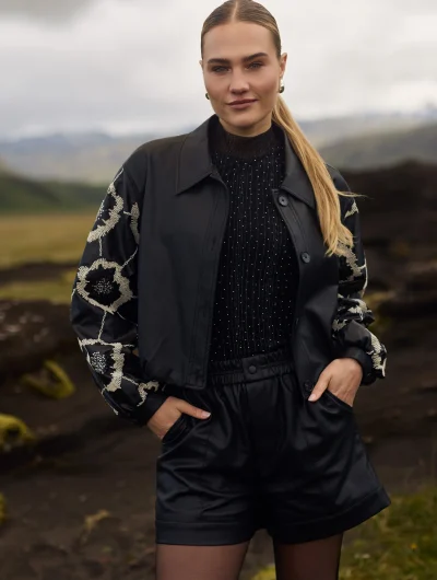 Nukus Fiene Jacket Embroidery zwart