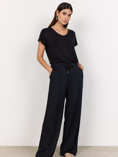 SoyaConcept Banu 265 Broek Wijde Pijp Persvouw zwart