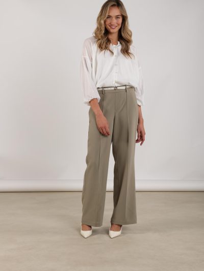 Nukus Jill Broek army