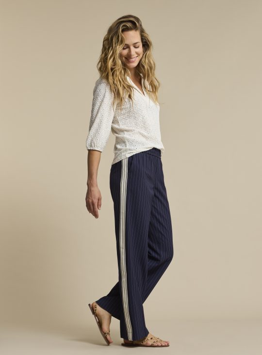 Red Button Top Ajour ecru